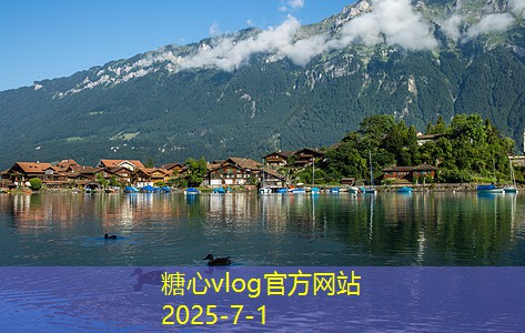 一个人拍婚纱照，独自演绎爱的浪漫